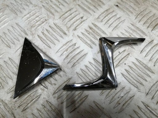 ЗНАЧОК ЕМБЛЕМА ЛОГОТИП НА ПЕРЕДНЬОМУ БАМПЕРІ МОДЕЛЬ DS4 II N