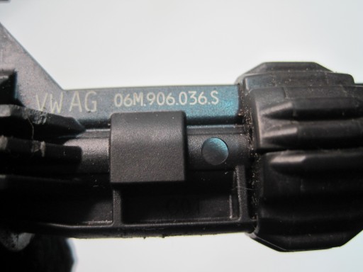 nozzle injector of the fuel VW AUDI SEAT SKODA 06M906036S