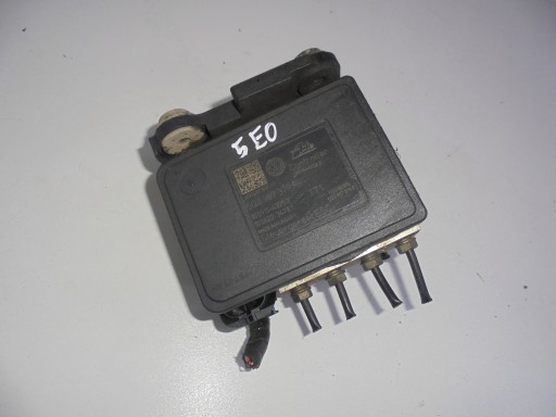 SKODA OCTAVIA III GOLF VII AUDI A3 8V control unit pump ABS 5Q0907379R