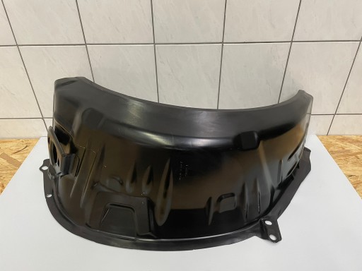 1073675-00-F 1098617-00-C - Частина кузова Tesla 3