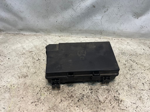 P68242818AC - Блок предохранителей jeep grand cherokee wk2 crd