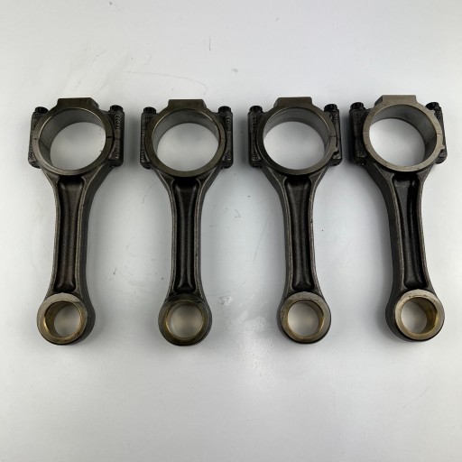 038J V400 - Шатун VW CRAFTER TRANSPORTER Q5 2.0 2.5 TDI