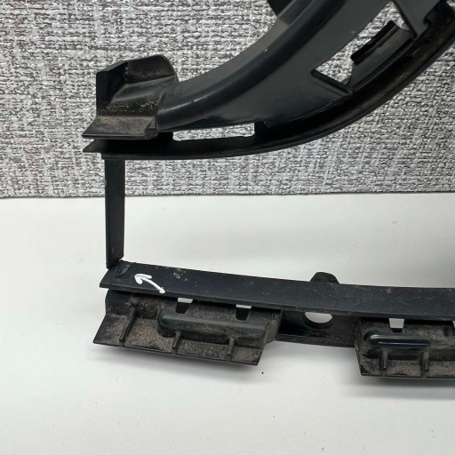AUDI A6 C8 4K0 S6 S-LINE support grid of a bumper left front 4K0807697