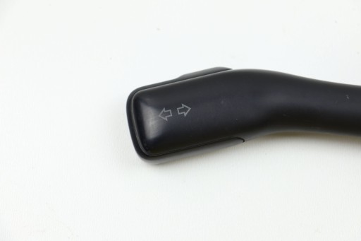 VW PASSAT B5 GOLF IV BORA Bouton Indicateurs de direction MANETKA 8L0953513G