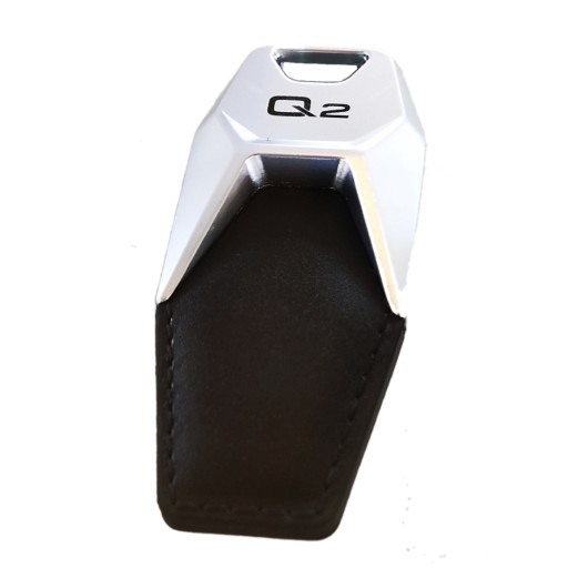 Новий оригінальний AUDI Q2 брелок для ключів