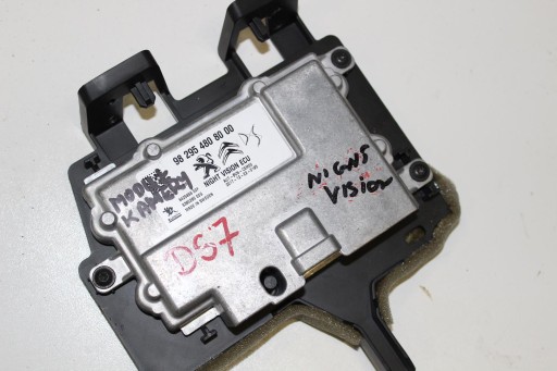 9829548080 - модуль драйвера ночного видения ECU CITROEN DS7 2018r