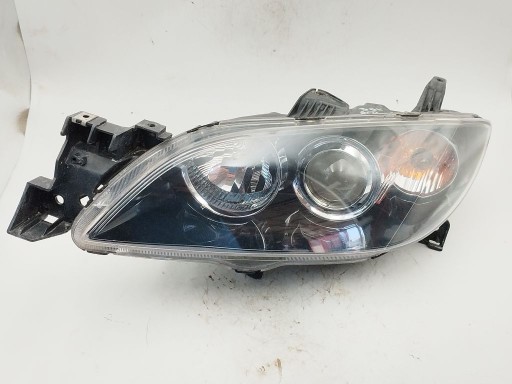 Mazda 3 BK sedan light left front front
