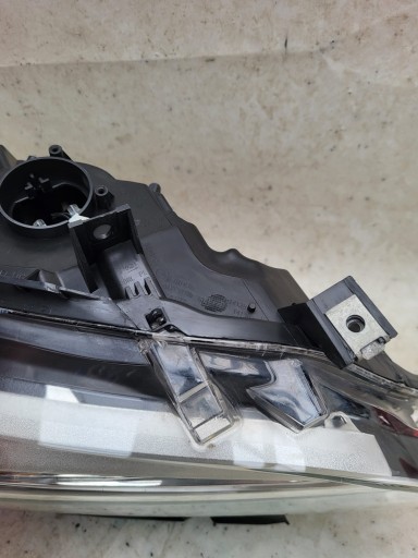 BMW 2 II F22 F23 light front front right BI XENON 7304464