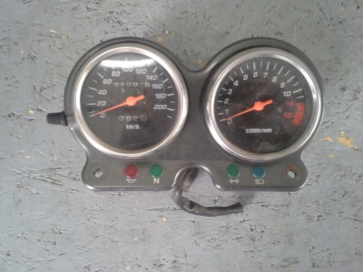 123458915 - SUZUKI GS 500 счетчик таймеры часы