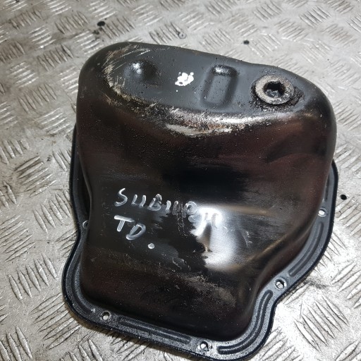 olajteknö SUBARU OUTBACK 4