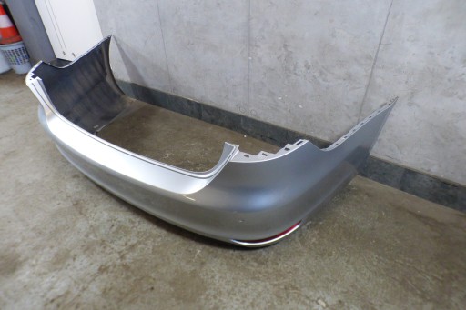 Paraurti posteriore 5C6807421 lakier LA7W VOLKSWAGEN JETTA 6 VI 5C berlina