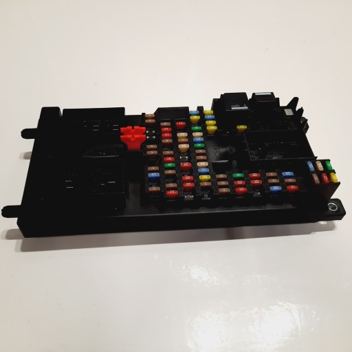 Блок предохранителей range rover sport l320 bsi ch22-14f041-bc