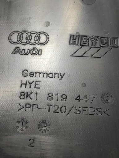 Audi A5 8t torpedo 8K1819447