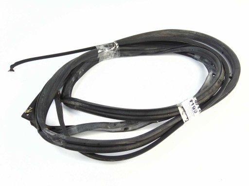 Mercedes S W140 резиновая прокладка двери правая задняя