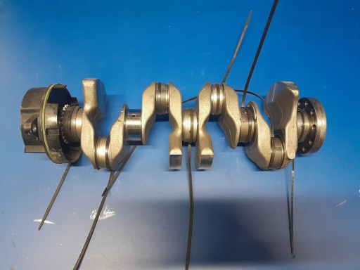 КОЛЕНВАЛ VOLVO V40 II 2.0D 31359350