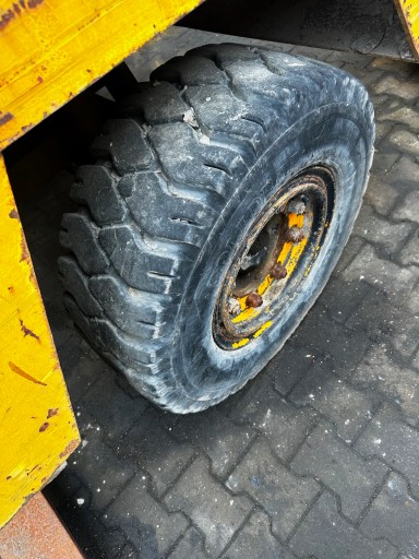 50.421.416 - Колеса в сборе с ободами SOLIDEAL 300-1518PR Вилочный погрузчик Kalmar