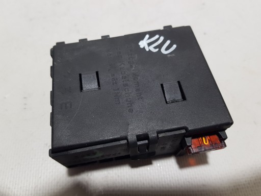 Module Borne Positif MERCEDES SL R230 2305450101