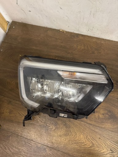 Фара renault master iii 260105567r