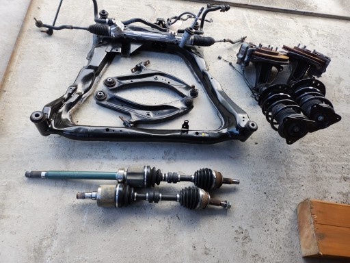 NISSAN X-TRAIL T32 RENAULT Koleos піввісь P / L