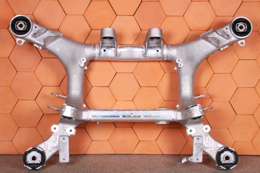 BMW 8 G14 G15 Achsträger Fahrschemel träger heck hinten 6873232