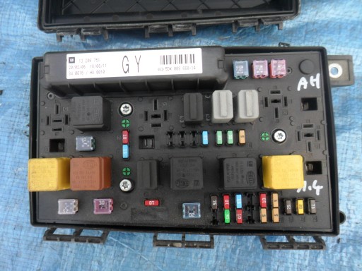 1.4 1.6 - OPEL-запчастини Astra H Zafira B модуль bsi 13206751 GY