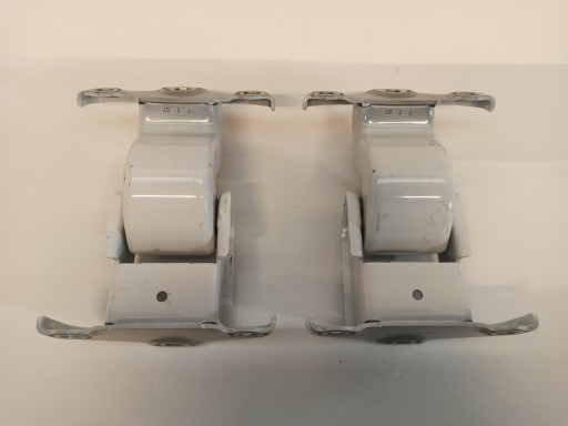 ПРАВАЯ ДВЕРЬ ПЕТЛИ TLY УДАРИЛ III 904006707R