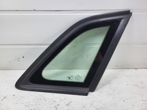 AUDI A3 8V кузовное стекло справа 8V4845300