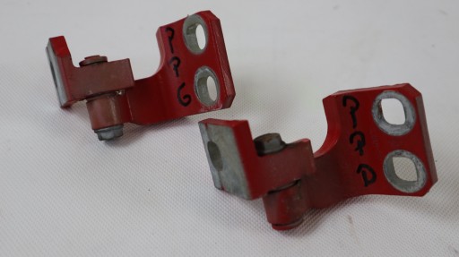 JEEP RENEGADE ПЕТЛІ ПЕРЕДНЬОЇ ПРАВОЇ ДВЕРІ 176