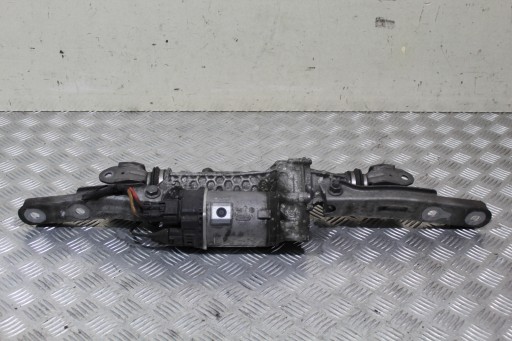 10109007296 - Bmw 7 g11 актуатор заднего управляемого моста 6883728