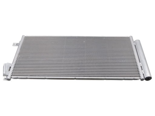 FT55307 - КОНДЕНСАТОР FIAT DOBLO OPEL COMBO 2009-