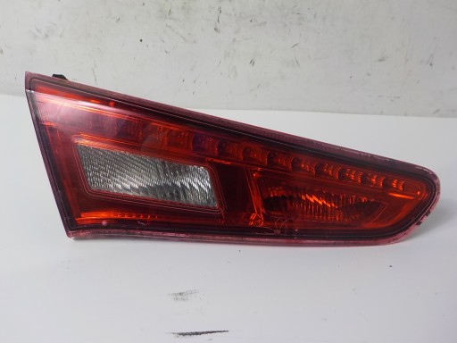 ALFA ROMEO GIULIETTA lámpa csomagtérajtóba bal hátso bal hátsó 50513401