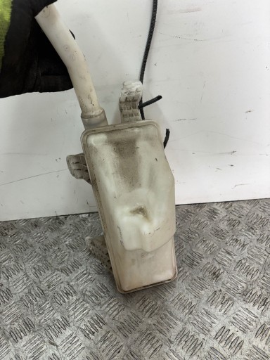washer fluid tank OPEL MERIVA B 13250456