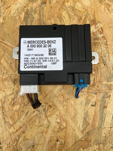 0009003206 - Модуль управления топливным насосом MERCEDES W205
