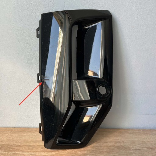 BMW G70 m-packet mřížka pravá záslepka nárazníku předního 51118083178