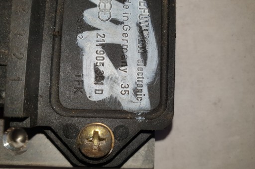 Модуль запалювання vw golf ii (19e, 1g1) 211905351d 1.8l бензин 66квт 1991р.