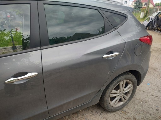 173/054 - Левая дверь задняя левая задняя часть hyundai ix35 ix 35 zare