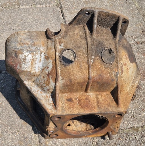 1 - ГАЗ 69 ŻUK NYSA WARSZAWA POBIEDA КОРПУС СЦЕПЛЕНИЯ НАПОРНОЕ КОЛЬЦО