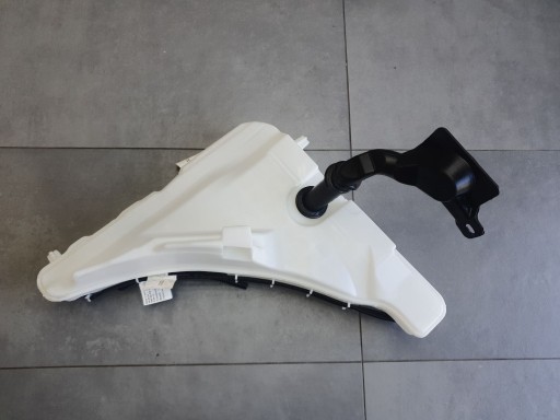 Audi Q8 washer fluid tank pompki 4M0955452C 4M0955448C