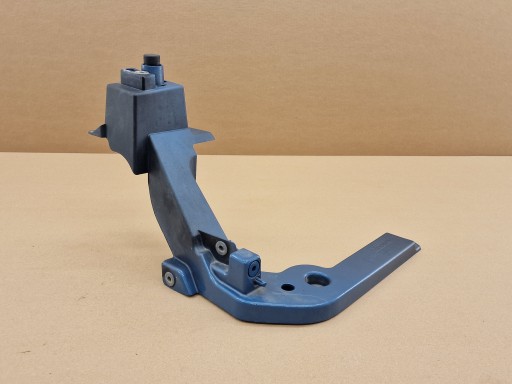 Droite Console OKULAR Support plaque Aile VOLVO XC40 C40 EX40 EC40 Couleur 734