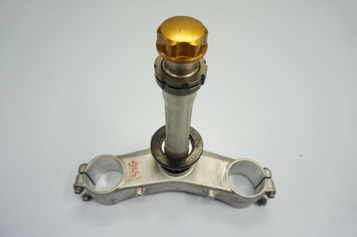 1319859827905536 - KAWASAKI ZX-10R 1000 06-07 НИЖНЯ ПОЛИЦЯ