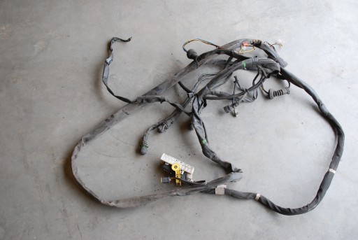 9158211 - ДЖГУТ ПРОВОДІВ ДЛЯ УСТАНОВКИ ЛІХТАРІВ SCANIA R P 11R