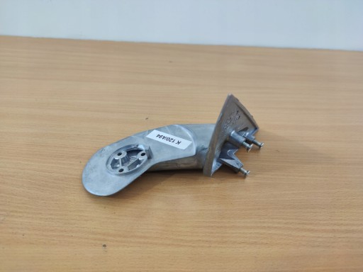 201863 - FERRARI FF F151 левое основание зеркала кронштейн BDB