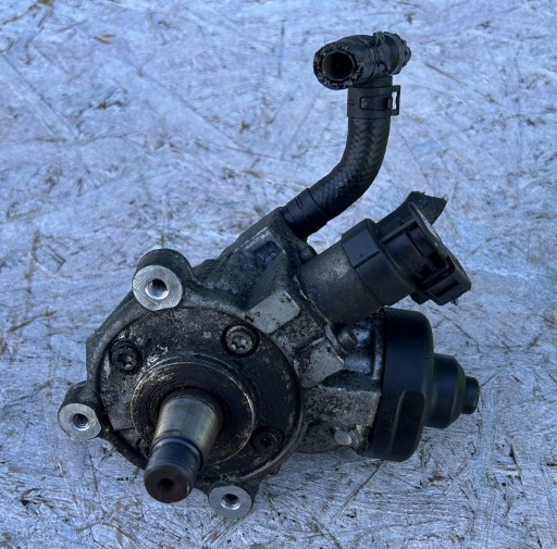 pump WSTRYSKOWA of the fuel VW PASSAT B8 2.0 TDI 04L130755D