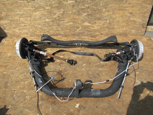 AVN6401 - Renault twingo iii задня вісь