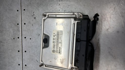 Контроллер управления двигателем audi oe 8e0907401n