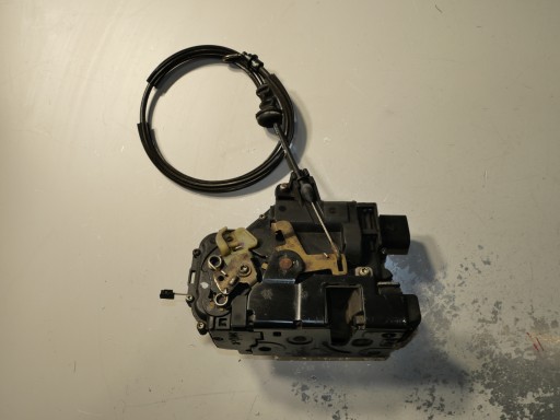 lock door SKODA VW SEAT AUDI 3D1837015A