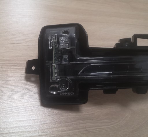 NISSAN JUKE II F16 od 2019r- indicator LED of left mirrors OE