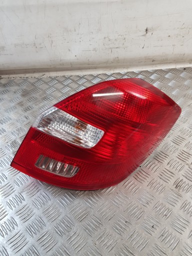 light right rear part 5J6945096A SKODA FABIA II LIFT HB 11R- EUROPA