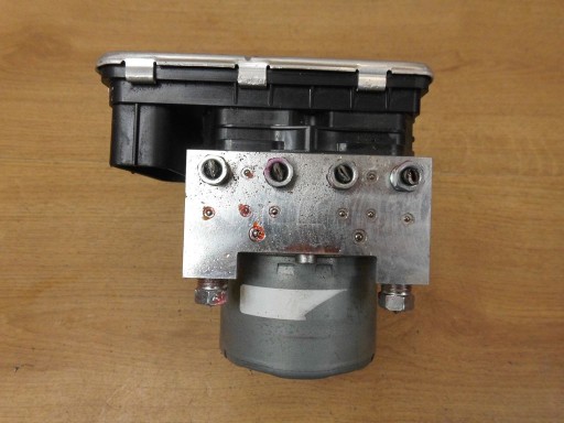 Mitsubishi Outlander III насос ABS 4670B481