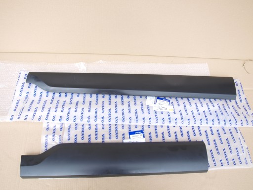 31448426 - НАКЛАДКА ПЕРЕДНІХ ДВЕРЕЙ ПРАВА VOLVO XC90 II ORG. НОВИЙ